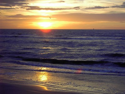 800px De Panne Sonnenuntergang am strand